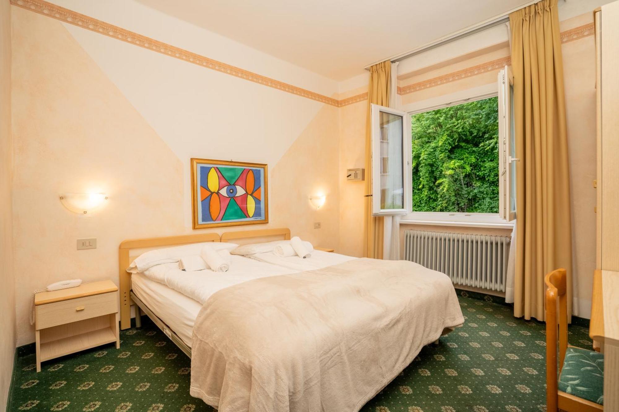 Europa Hotel 3*